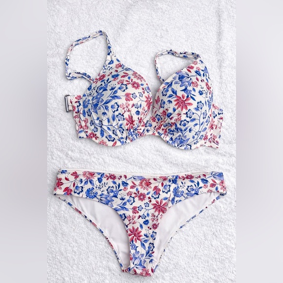 La Vie En Rose Other - La Vie en Rose Aqua Floral Bikini Set | DD Small Top & Medium Bottom